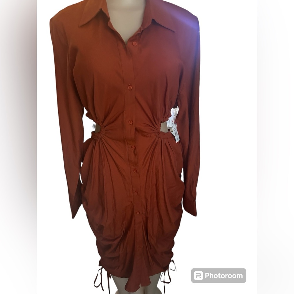 Women’s Poplin Dress with cut out sides in the color Rust in a size XL